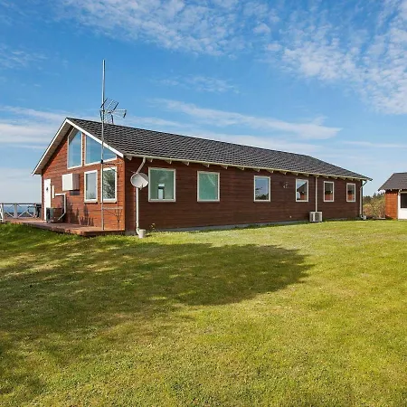 Spacious Holiday In F Revejle With Swimming Pool