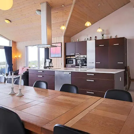 Spacious Holiday In F Revejle With Swimming Pool * Fårevejle