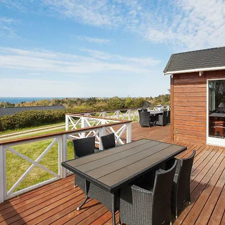 Casa de Férias Spacious Holiday In F Revejle With Swimming Pool Fårevejle