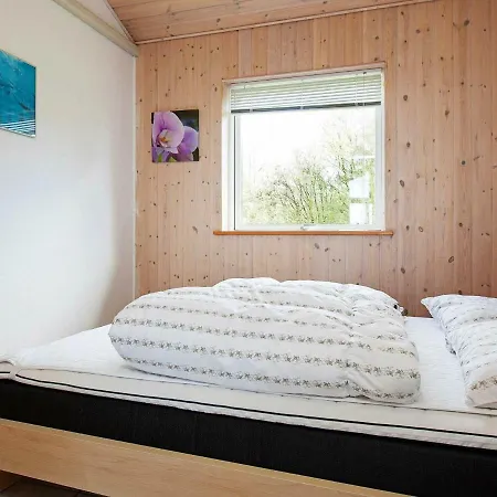 Spacious Holiday In F Revejle With Swimming Pool Casa de Férias *